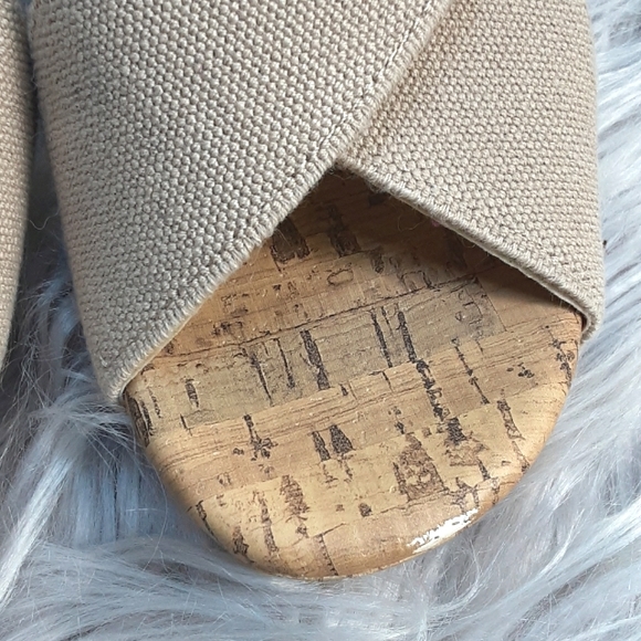 Jaclyn Smith Sandals - Picture 4 of 8